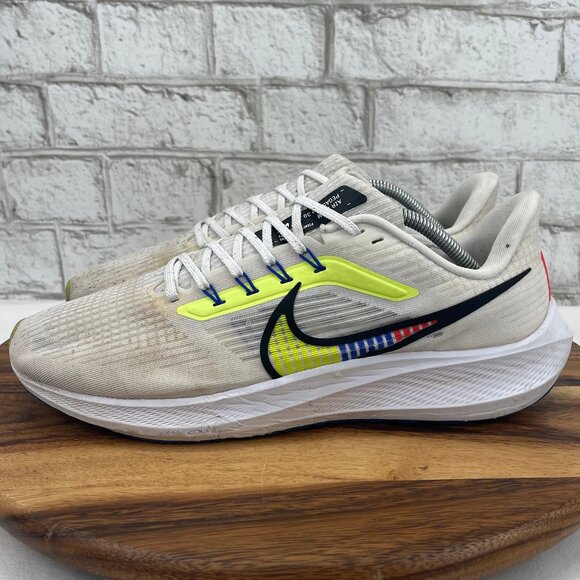 Nike Air Zoom Pegasus 39 DX1627-100 Mens Sz. 11 Running Shoes ( READ ) - Picture 2 of 16